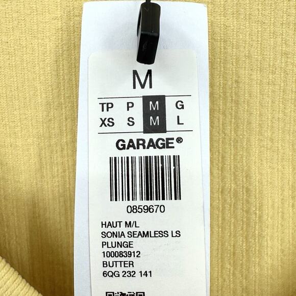 GARAGE Long Sleeve Ribbed Plunge Neck Crop Top Women’s Shirt Size Medium Butter - Picture 3 of 9